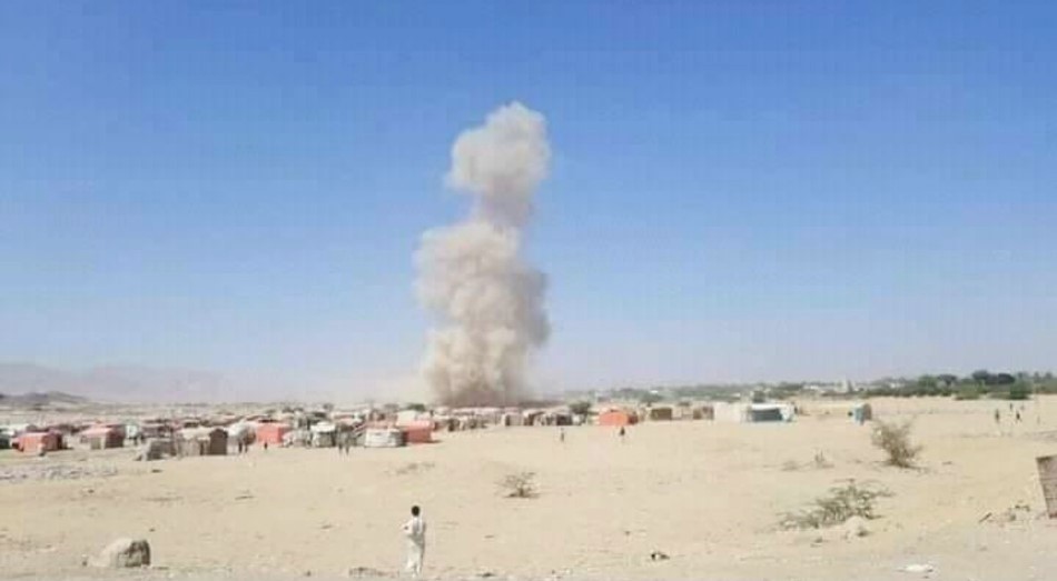 مليشيات الحوثي تستهدف مخيم الرحمة للنازحين في مأرب