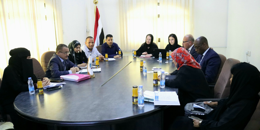 Al-Sadee discusses with the UNHCR delegation priorities of IDPs in Yemen