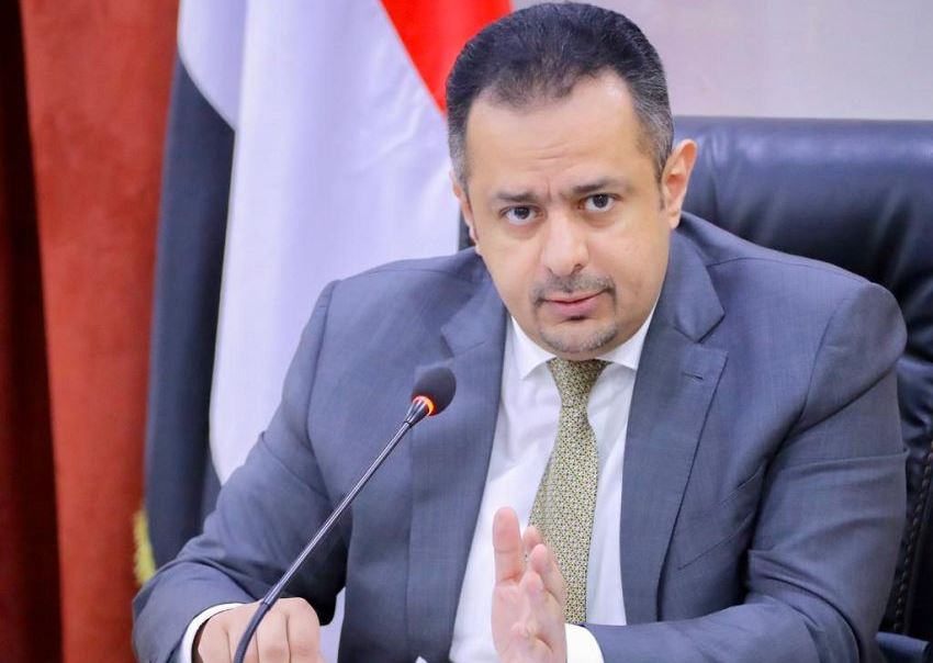 رئيس الوزراء يوجه بتنفيذ معالجات لتقليل تداعيات كارثة السيول على النازحين بمأرب