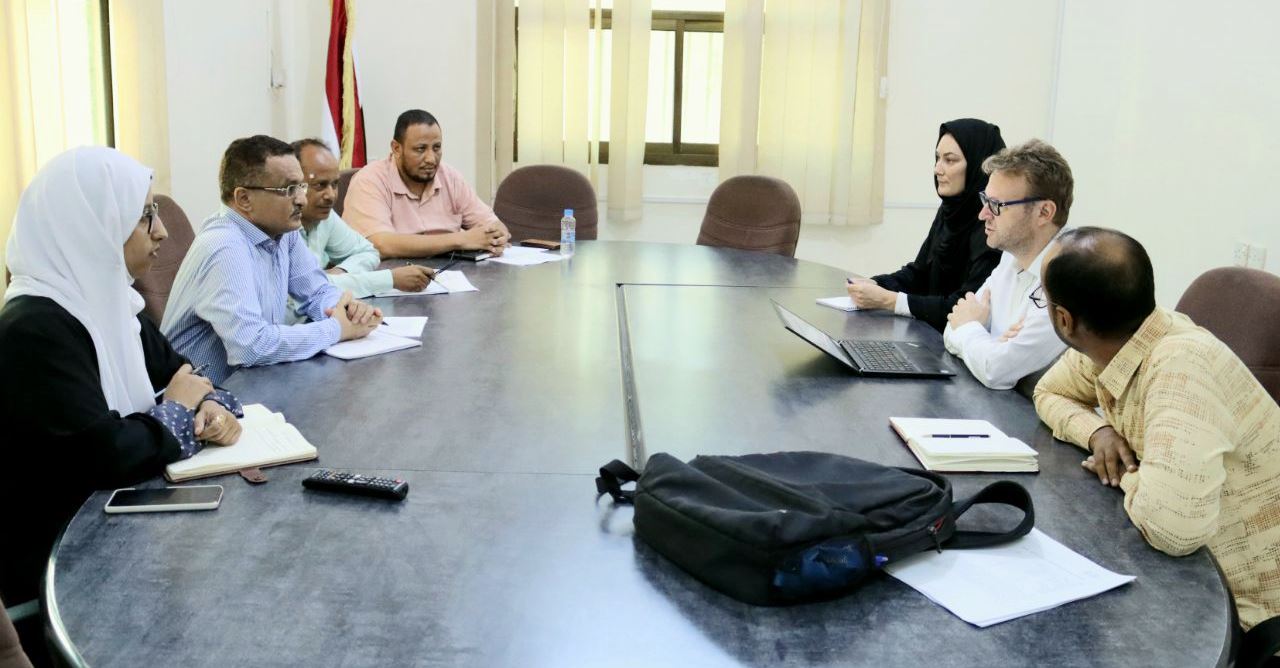 رئيس الوحدة التنفيذية يناقش التعاون مع كتلة إدارة وتنسيق المخيمات