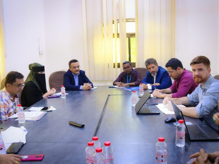 السعدي يبحث مع نائب المنسق الإنساني للأمم المتحدة سبل العمل على الحلول الدائمة للنازحين