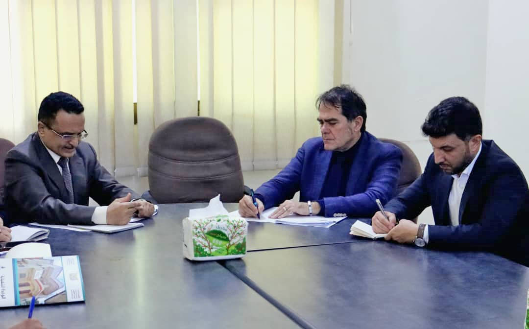 Exuidps heads Receives the High Commissioner and His Deputy