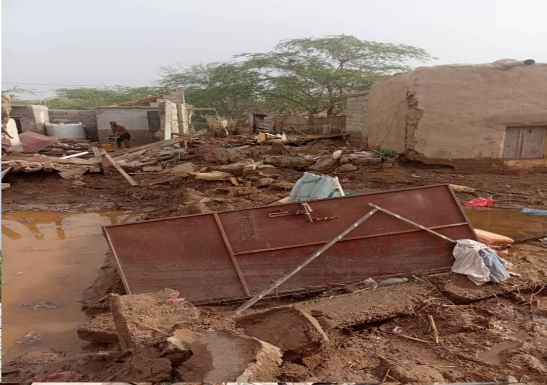 تقارير حول أضرار السيول والأمطار في محافظتي تعز وأبين